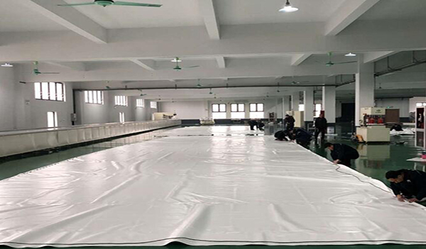 沈陽膜材進行裁剪需要大面積場地操作
